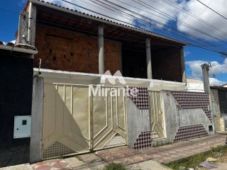 Casa Para Aluguel com 6 quartos sendo 1 suíte no bairro Sobradinho em Feira De Santana