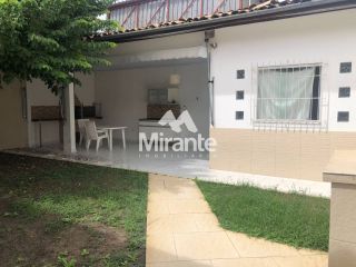 Casa de Condomínio Para Vender com 2 quartos sendo 2 suítes no bairro Santa Mônica II em Feira De Santana