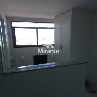 Apartamento Para Alugar com 3 quartos sendo 1 suíte no bairro Santa Mônica em Feira De Santana