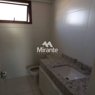 Apartamento Para Alugar com 3 quartos sendo 1 suíte no bairro Santa Mônica em Feira De Santana