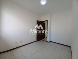 Casa de Condomínio Para Alugar com 3 quartos 1 suíte no bairro Lagoa Salgada em Feira De Santana