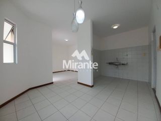 Casa de Condomínio Para Alugar com 3 quartos 1 suíte no bairro Lagoa Salgada em Feira De Santana