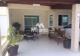 Casa de Condomínio Para Alugar com 2 quartos sendo 1 suíte no bairro Lagoa Salgada em Feira De Santana