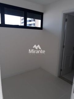Apartamento Para Alugar com 4 quartos 4 suítes no bairro Santa Mônica em Feira De Santana