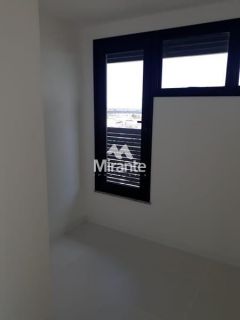 Apartamento Para Alugar com 4 quartos 4 suítes no bairro Santa Mônica em Feira De Santana