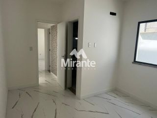 Casa de Condomínio Para Alugar com 2 quartos sendo 1 suíte no bairro Chaparral em Feira De Santana