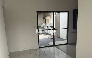 Casa de Condomínio Para Alugar com 2 quartos sendo 1 suíte no bairro Chaparral em Feira De Santana