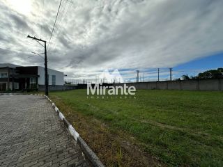 Lote / Terreno de Condomínio Para Vender no bairro Lagoa Salgada em Feira De Santana