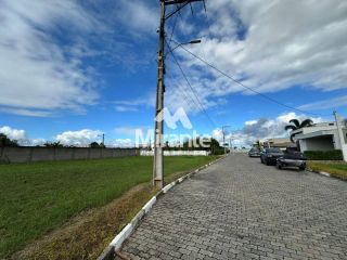 Lote / Terreno de Condomínio Para Vender no bairro Lagoa Salgada em Feira De Santana