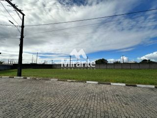 Lote / Terreno de Condomínio Para Vender no bairro Lagoa Salgada em Feira De Santana