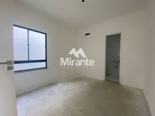 Casa de Condomínio Para Vender com 2 quartos sendo 1 suítes no bairro Chaparral em Feira De Santana