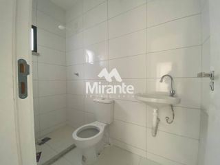 Casa de Condomínio Para Vender com 2 quartos sendo 1 suítes no bairro Chaparral em Feira De Santana
