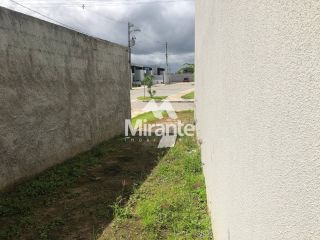Casa de Condomínio Para Vender com 2 quartos sendo 1 suítes no bairro Chaparral em Feira De Santana