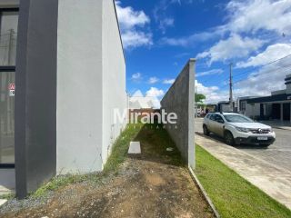 Casa de Condomínio Para Vender com 2 quartos sendo 1 suítes no bairro Chaparral em Feira De Santana