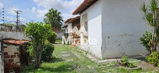 Casa Para Vender com 4 quartos sendo 1 suíte no bairro Muchila II em Feira De Santana