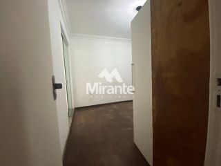 Casa Para Alugar com 3 quartos sendo 1 suíte no bairro Muchila I em Feira De Santana