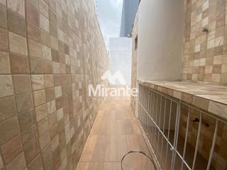 Casa Para Alugar com 3 quartos sendo 1 suíte no bairro Muchila I em Feira De Santana