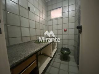 Casa Para Alugar com 3 quartos sendo 1 suíte no bairro Muchila I em Feira De Santana