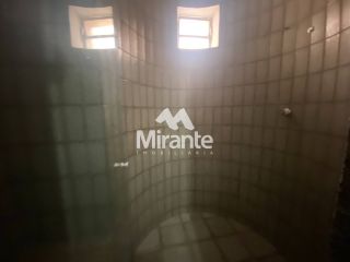 Casa Para Alugar com 3 quartos sendo 1 suíte no bairro Muchila I em Feira De Santana