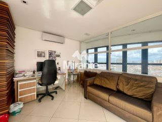 Apartamento Para Vender com 4 quartos sendo 2 suítes no bairro Santa Mônica em Feira De Santana