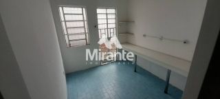 Casa Para Vender com 4 quartos no bairro Centro em Feira De Santana
