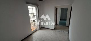 Casa Para Vender com 4 quartos no bairro Centro em Feira De Santana