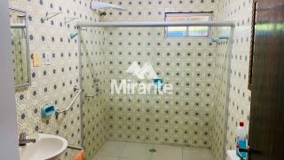 Casa Para Alugar com 3 quartos sendo 1 suíte no bairro Santa Mônica em Feira De Santana