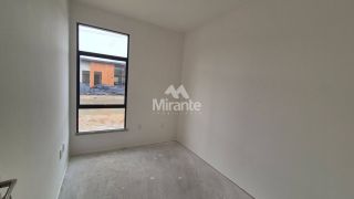 Casa de Condomínio Para Vender com 3 quartos sendo 1 suítes no bairro Registro em Feira De Santana