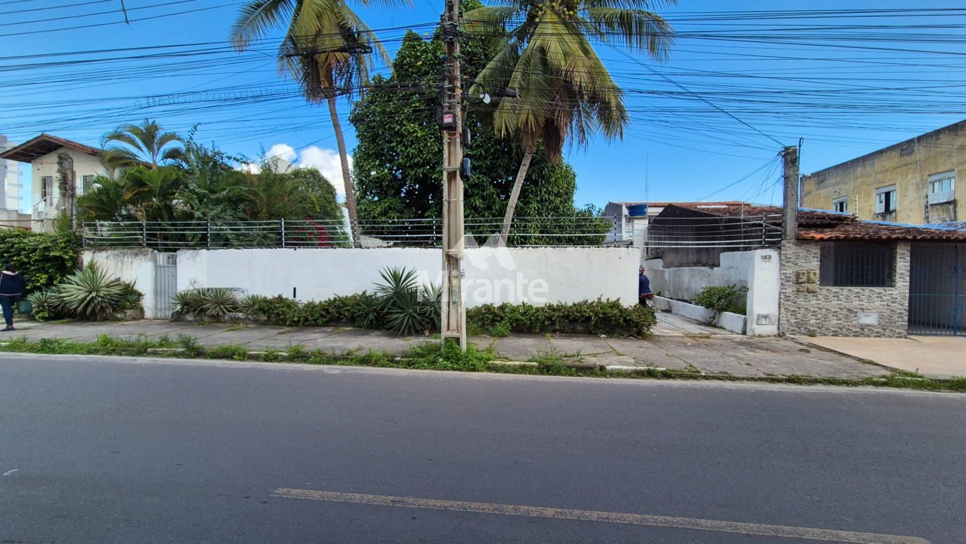 Terreno Para Vender, c/ 600 m², no bairro Capuchinhos em Feira De Santana