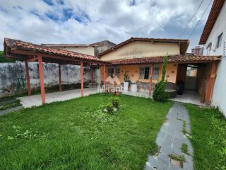Casa Para Vender com 3 quartos sendo 1 suítes no bairro Santa Mônica em Feira De Santana