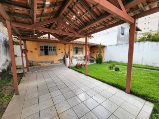 Casa Para Vender com 3 quartos sendo 1 suítes no bairro Santa Mônica em Feira De Santana