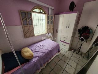 Casa Para Vender com 3 quartos sendo 1 suítes no bairro Santa Mônica em Feira De Santana