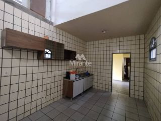Casa Para Vender com 4 quartos sendo 1 suíte no bairro Baraúna em Feira De Santana