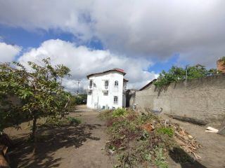 Casa Para Vender com 4 quartos sendo 1 suíte no bairro Baraúna em Feira De Santana
