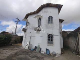 Casa Para Vender com 4 quartos sendo 1 suíte no bairro Baraúna em Feira De Santana