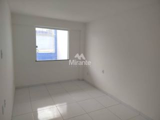 Apartamento Para Alugar com 2 quartos no bairro Tomba em Feira De Santana