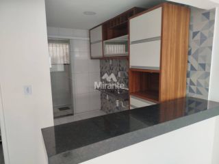 Apartamento Para Alugar com 2 quartos no bairro Tomba em Feira De Santana