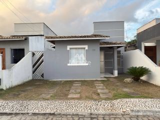 Casa de Condomínio Para Alugar com 3 quartos sendo 1 suíte no bairro Papagaio em Feira De Santana