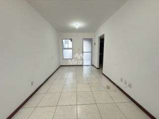 Casa de Condomínio Para Alugar com 3 quartos sendo 1 suíte no bairro Papagaio em Feira De Santana