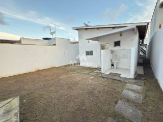 Casa de Condomínio Para Alugar com 3 quartos sendo 1 suíte no bairro Papagaio em Feira De Santana