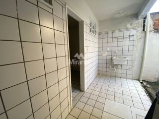 Casa de Condomínio Para Vender com 3 quartos sendo 1 suítes no bairro Santa Mônica em Feira De Santana