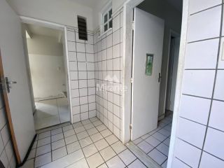 Casa de Condomínio Para Vender com 3 quartos sendo 1 suítes no bairro Santa Mônica em Feira De Santana