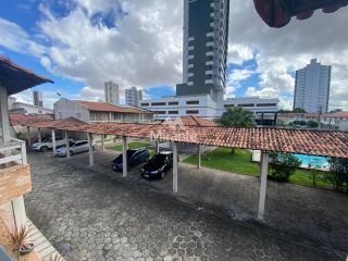 Casa de Condomínio Para Vender com 3 quartos sendo 1 suítes no bairro Santa Mônica em Feira De Santana