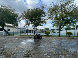 Casa de Condomínio Para Vender com 3 quartos sendo 1 suítes no bairro Cidade Nova em Feira De Santana