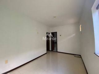 Casa de Condomínio Para Vender com 3 quartos sendo 1 suítes no bairro Cidade Nova em Feira De Santana