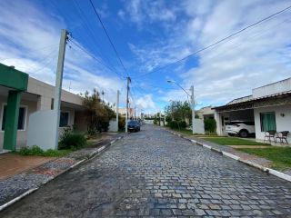 Casa de Condomínio Para Vender com 3 quartos sendo 1 suítes no bairro Cidade Nova em Feira De Santana