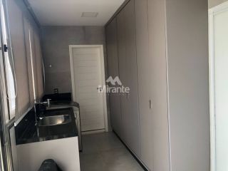 Casa de Condomínio Para Vender com 4 quartos sendo 4 suítes no bairro Sim em Feira De Santana