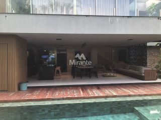 Casa de Condomínio Para Vender com 4 quartos sendo 4 suítes no bairro Sim em Feira De Santana