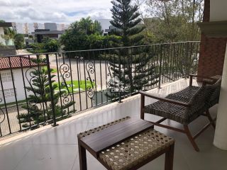 Casa de Condomínio Para Vender com 4 quartos sendo 4 suítes no bairro Sim em Feira De Santana