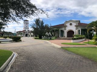 Casa de Condomínio Para Vender com 4 quartos sendo 4 suítes no bairro Sim em Feira De Santana